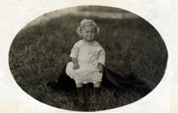 1922.08.24-elizabeth-nauke-pd