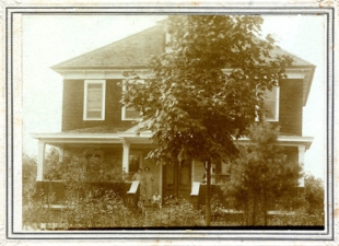 Nauke family apartment in Huntington, New York, USA - 1930